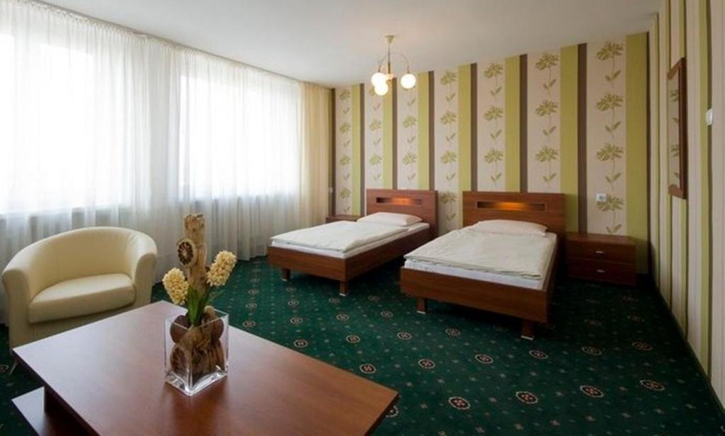 Hotel Naramowice Poznan Phòng bức ảnh