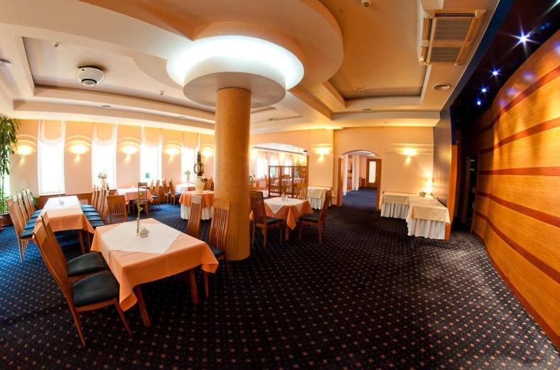 Hotel Naramowice Poznan Nhà hàng bức ảnh